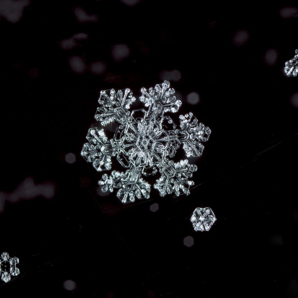 Hexagonal water crystal
